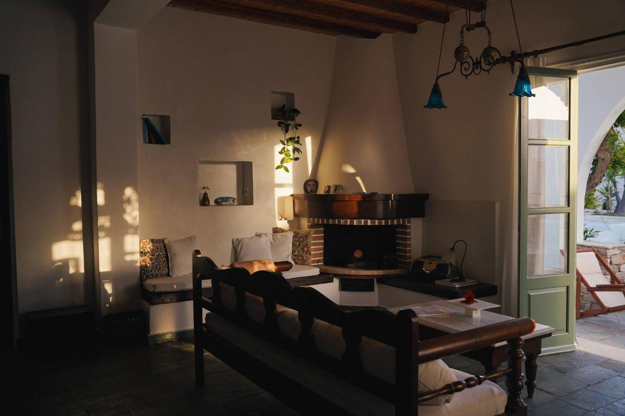 Romano Garden House - Land Tales Agios Romanos المظهر الخارجي الصورة
